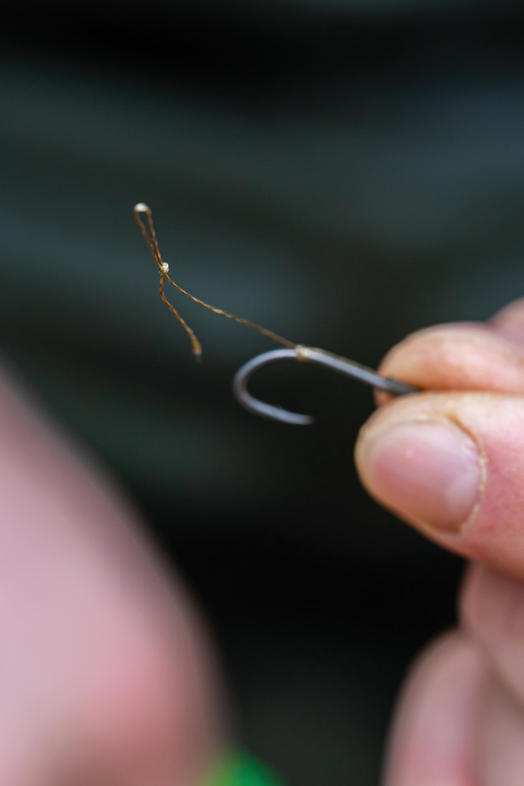 Set the hair length by tying a small loop in the end.